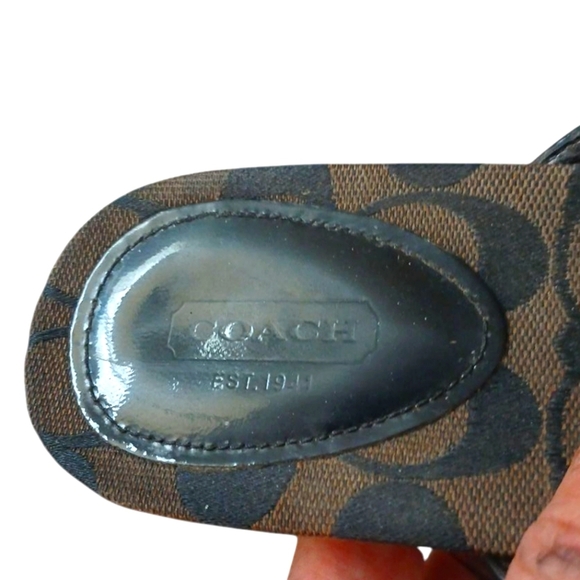 Coach Suki Black Daisy Patent Leather Thong Sandal  Monofeanned Sandals 7.5-8 - Picture 8 of 13